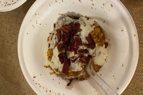 Gericht mit Paprikaschoten Cruschi di Senise IGP Tenuta Padì